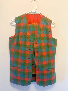 Vintage Gordon of Philadelphia. Size 2. Checkered pant and vest. 100% wool.